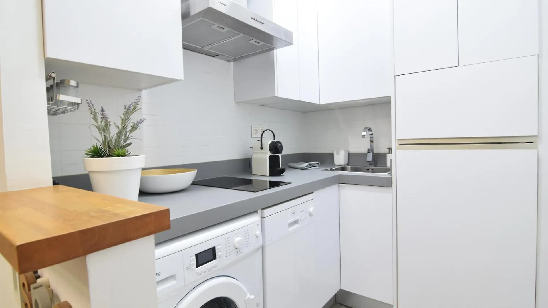 Daire Apartamento Atarazanas Malaga Centro Historico İspanya